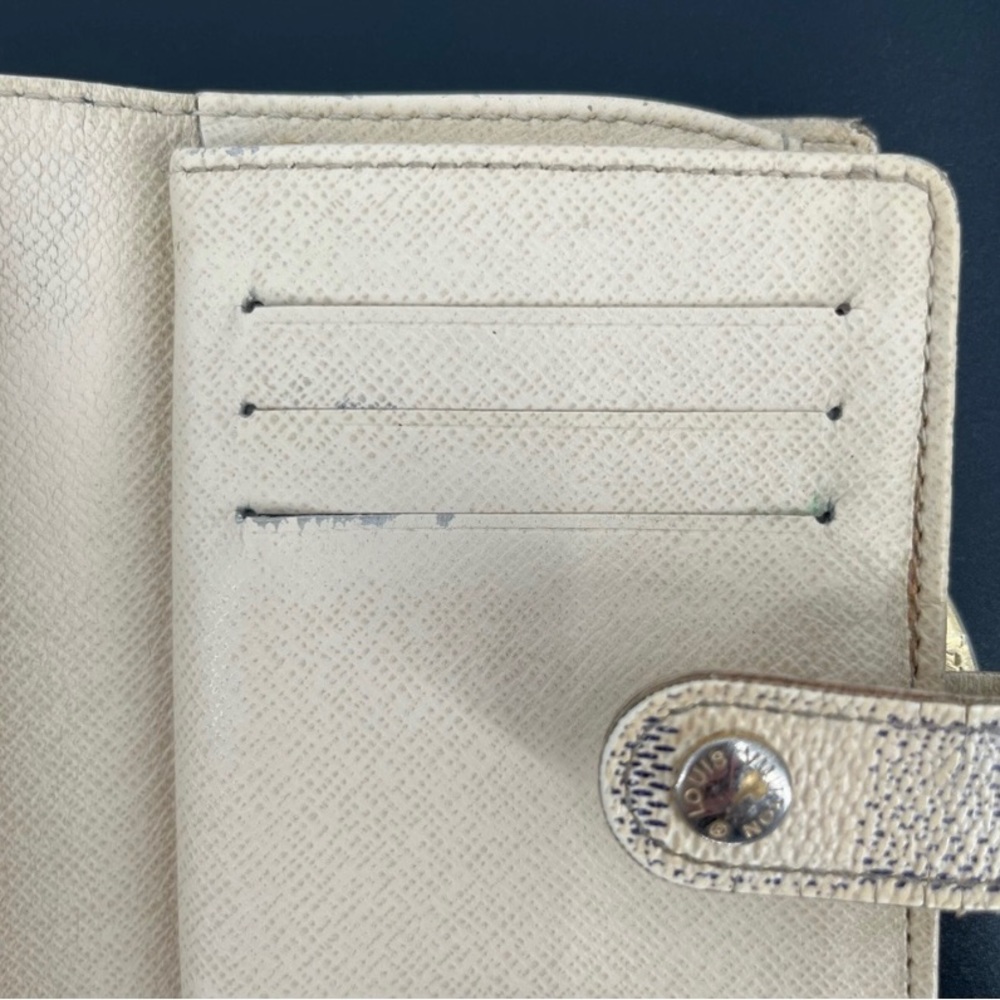 ✨Authentic Louis Vuitton White Damier Leather Wallet - Picture 7 of 11